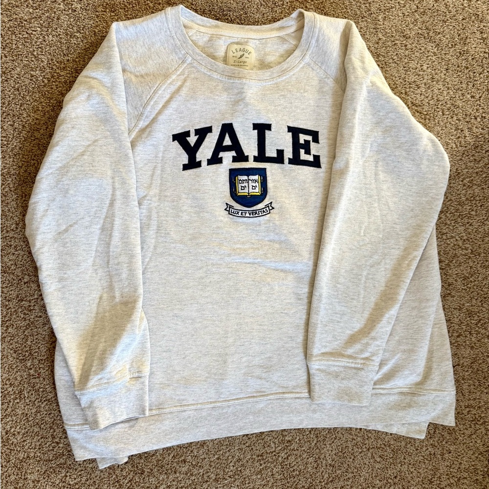 Yale crew neck